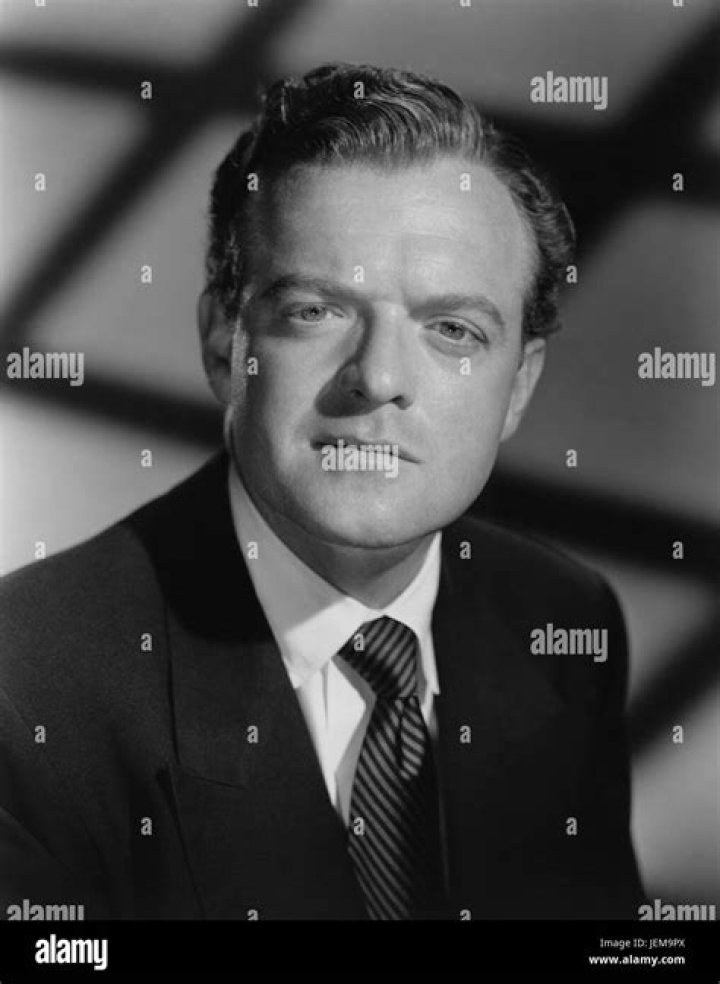 Exploring the Life and Career of Actor Van Heflin