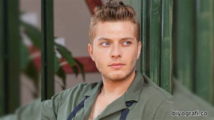 Burak Tozkoparan: The Rising Star of Turkish Cinema