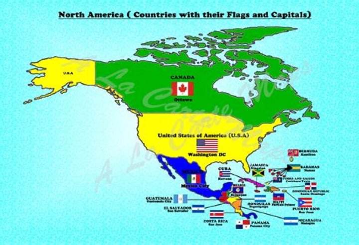Does America have 2 flags?