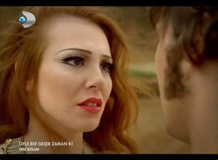 Elçin Sangu: Öyle Bir Geçer Zamanki - A Journey Through Time