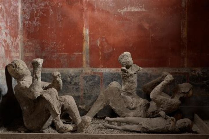 Is it worth it to see Pompeii?
