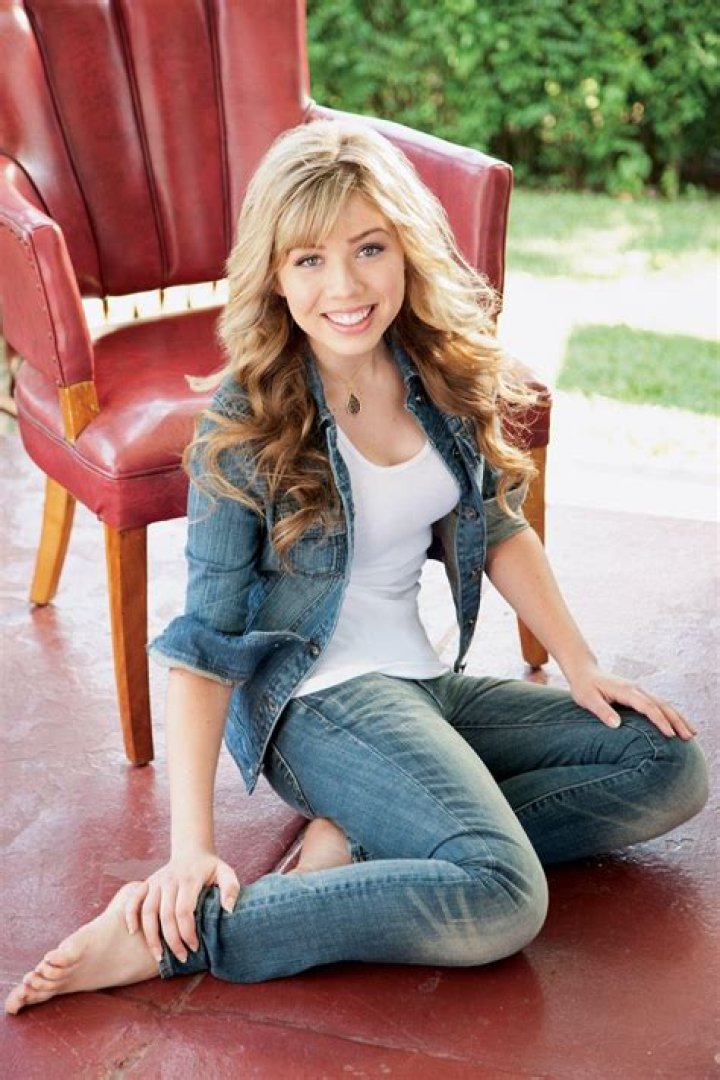 Jennette McCurdy: The Journey of a Multi-Talented Star