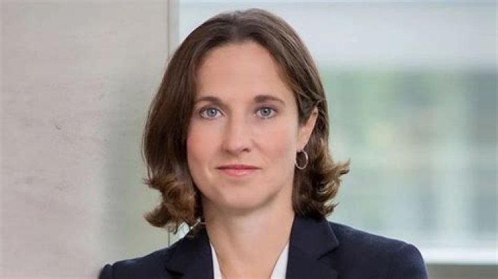 Jennifer Zachary: Uncovering the Trailblazing Artist's Inspiration