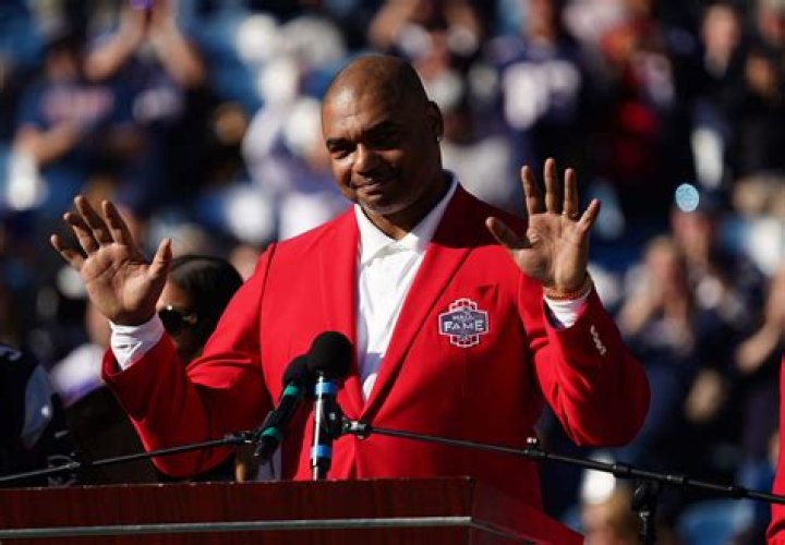 Richard Seymour's Staggering Net Worth: Unveiled